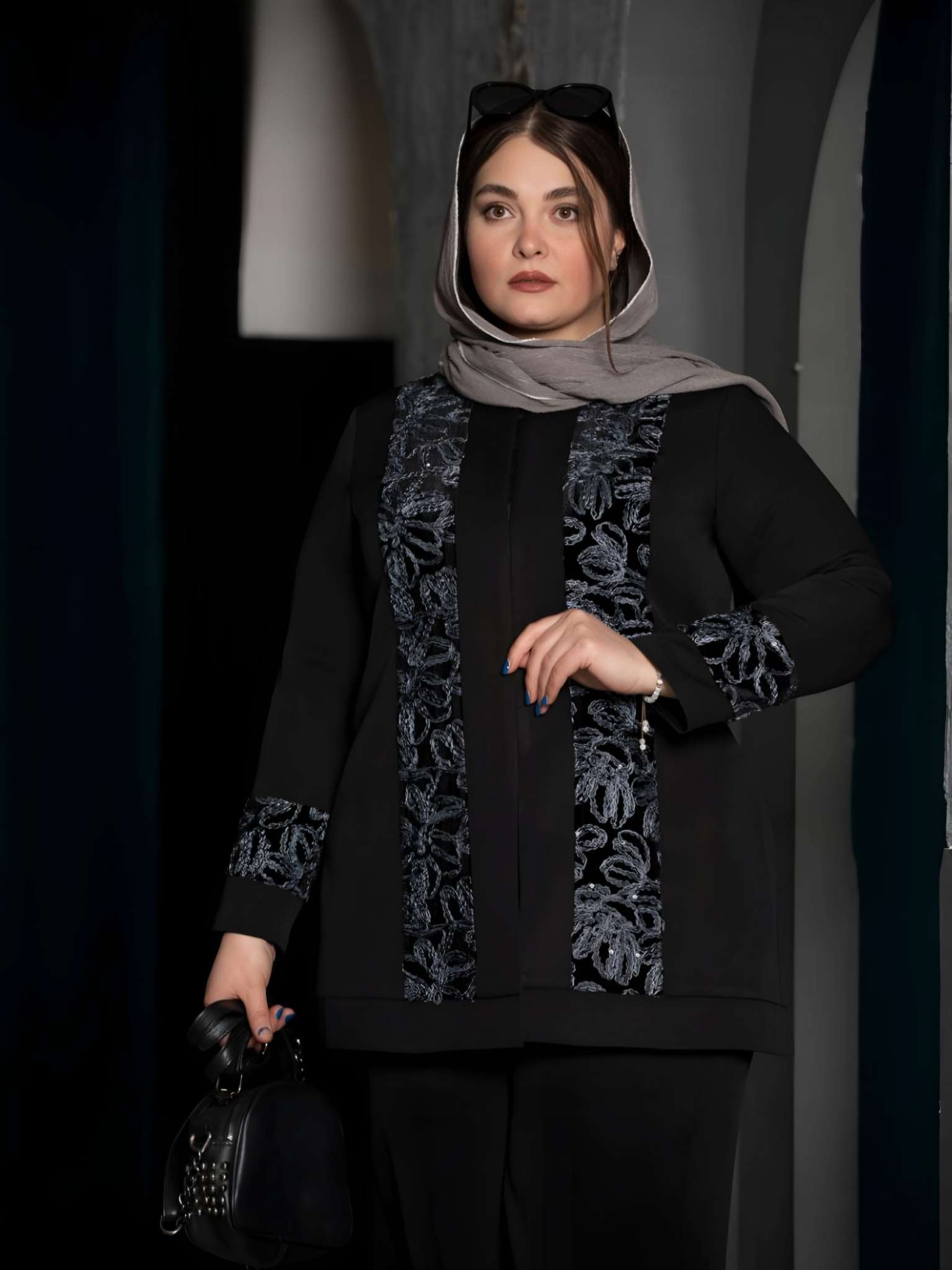 Compress_20260222_141421_1195 کت با خرجکار مخمل - تصویر 1